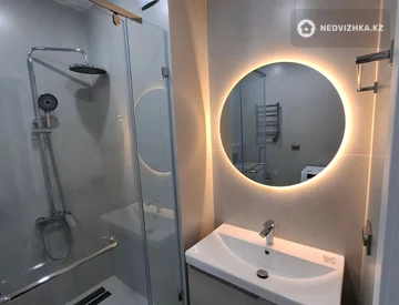 2-комнатная квартира, этаж 10 из 12, 68 м², миниатюра 10