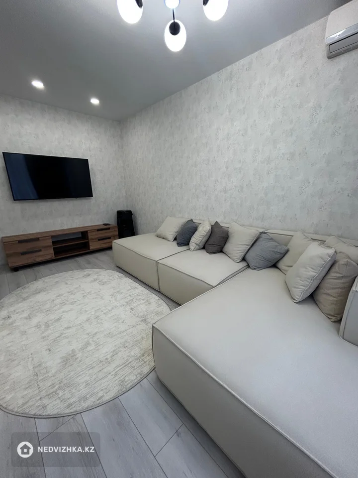 2-комнатная квартира, этаж 2 из 4, 60 м², фотография 5