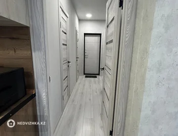 2-комнатная квартира, этаж 2 из 4, 60 м², миниатюра 6