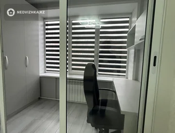 2-комнатная квартира, этаж 2 из 4, 60 м², миниатюра 9