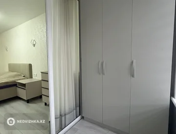 2-комнатная квартира, этаж 2 из 4, 60 м², миниатюра 11