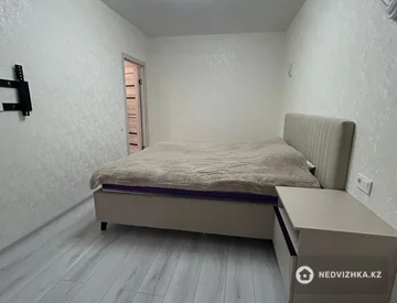 2-комнатная квартира, этаж 2 из 4, 60 м², миниатюра 12