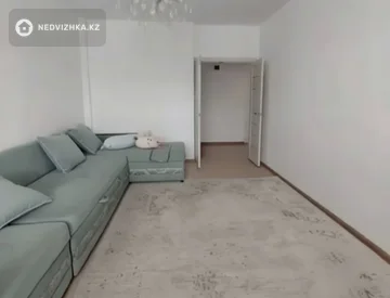 2-комнатная квартира, этаж 2 из 5, 74 м², миниатюра 1