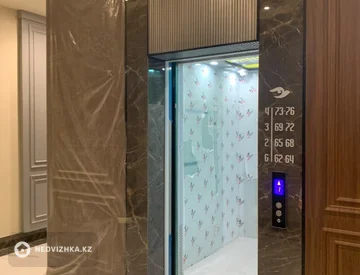 2-комнатная квартира, этаж 3 из 4, 54 м², На длительный срок, миниатюра 11
