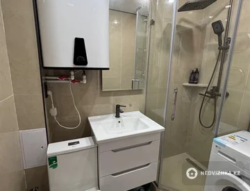 2-комнатная квартира, этаж 8 из 9, 39 м², миниатюра 4
