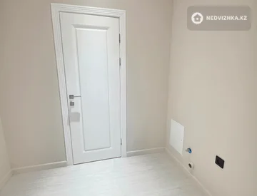 3-комнатная квартира, этаж 5 из 8, 142 м², миниатюра 1