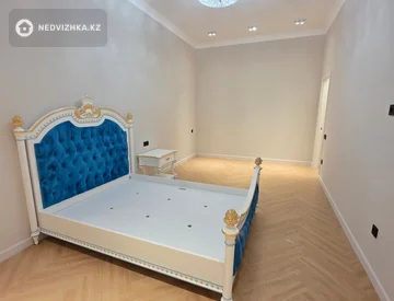 3-комнатная квартира, этаж 5 из 8, 142 м², миниатюра 10