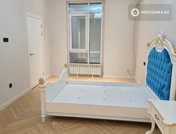 3-комнатная квартира, этаж 5 из 8, 142 м², миниатюра 11