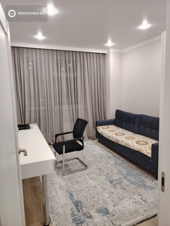 4-комнатная квартира, этаж 5 из 12, 115 м², фотография 3