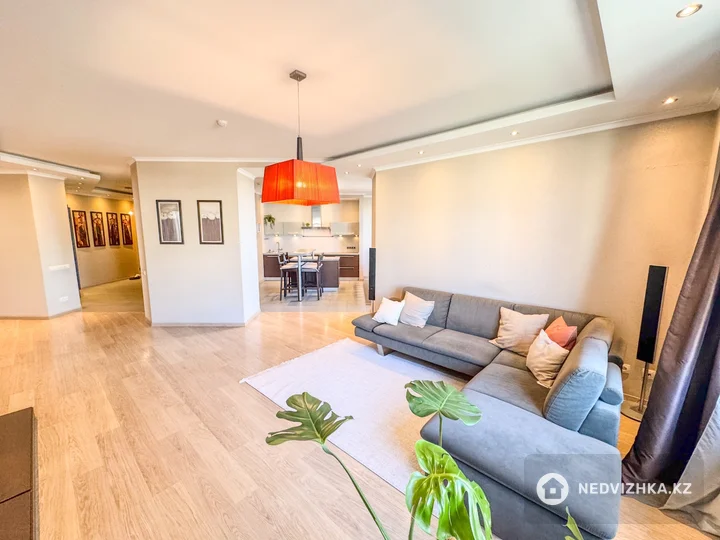 4-комнатная квартира, этаж 10 из 20, 135 м², фотография 5