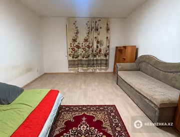 1-комнатная квартира, этаж 1 из 5, 46 м², миниатюра 3