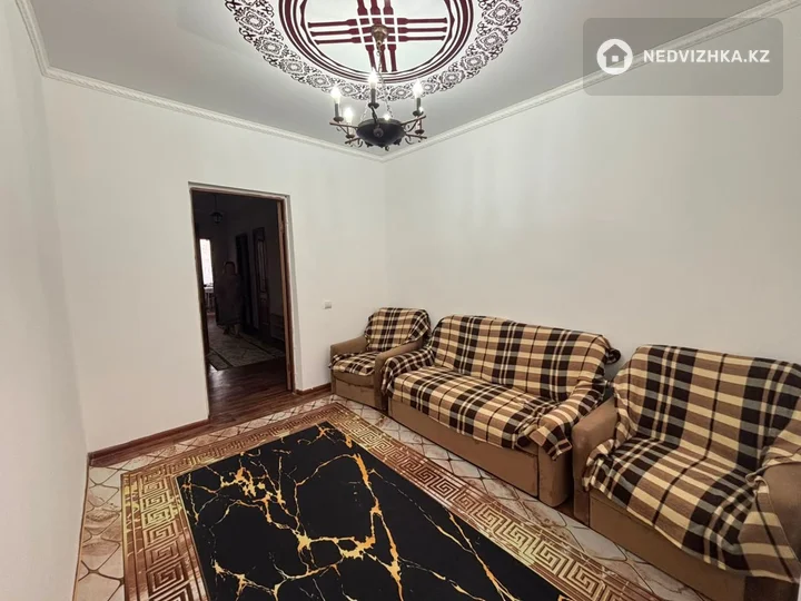 3-комнатная квартира, этаж 4 из 5, 67 м²