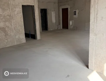 4-комнатная квартира, этаж 3 из 4, 147 м², миниатюра 9
