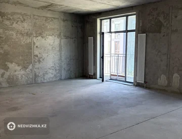 4-комнатная квартира, этаж 3 из 4, 147 м², миниатюра 12