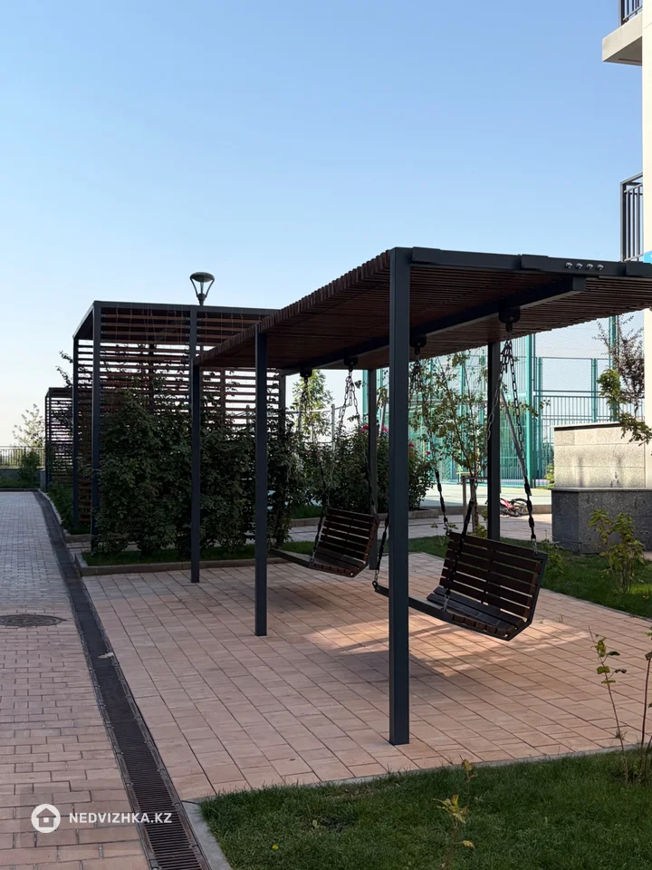 4-комнатная квартира, этаж 3 из 4, 147 м², фотография 5