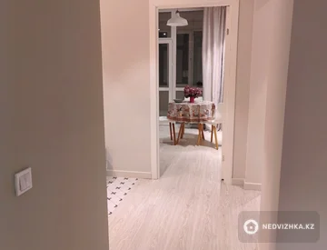 2-комнатная квартира, этаж 4 из 9, 68 м², миниатюра 10