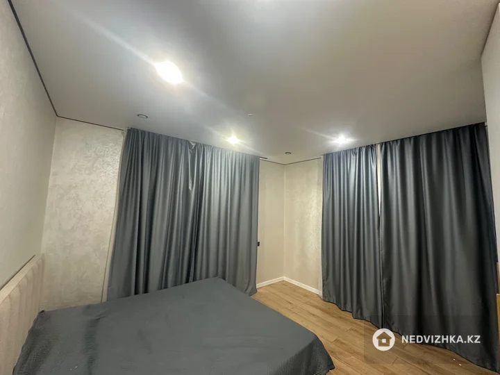 3-комнатная квартира, этаж 3 из 12, 68 м², фотография 3