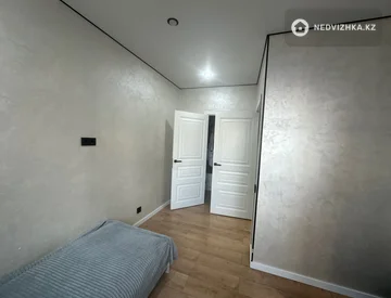 3-комнатная квартира, этаж 3 из 12, 68 м², миниатюра 6