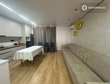 3-комнатная квартира, этаж 3 из 12, 68 м², миниатюра 7