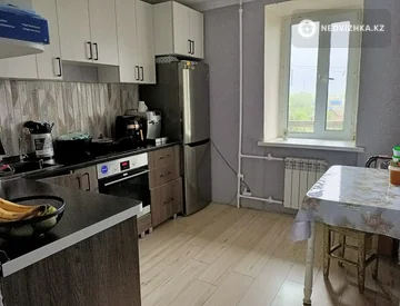 3-комнатная квартира, этаж 4 из 5, 62 м², миниатюра 4