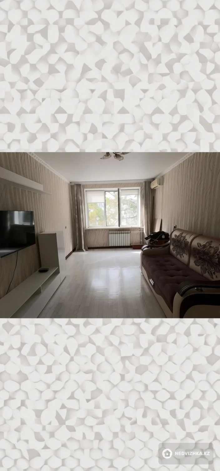 2-комнатная квартира, этаж 4 из 5, 54 м², фотография 5