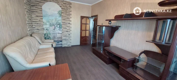 3-комнатная квартира, этаж 8 из 9, 70 м², фотография 3