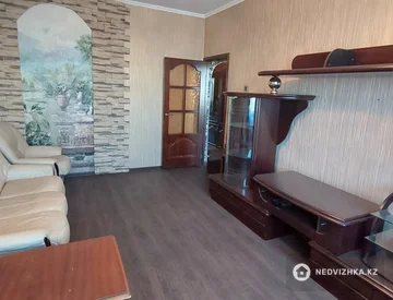 3-комнатная квартира, этаж 8 из 9, 70 м², миниатюра 4
