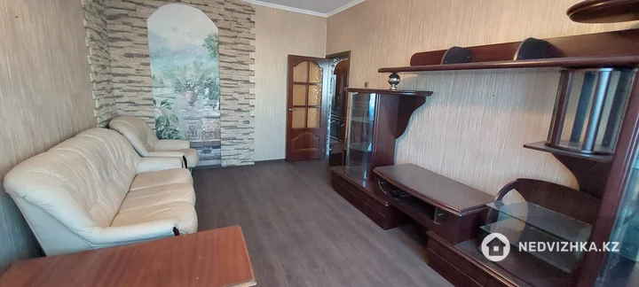 3-комнатная квартира, этаж 8 из 9, 70 м², фотография 4