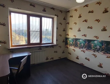 3-комнатная квартира, этаж 8 из 9, 70 м², миниатюра 6