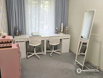 4-комнатная квартира, этаж 3 из 5, 74 м², миниатюра 4