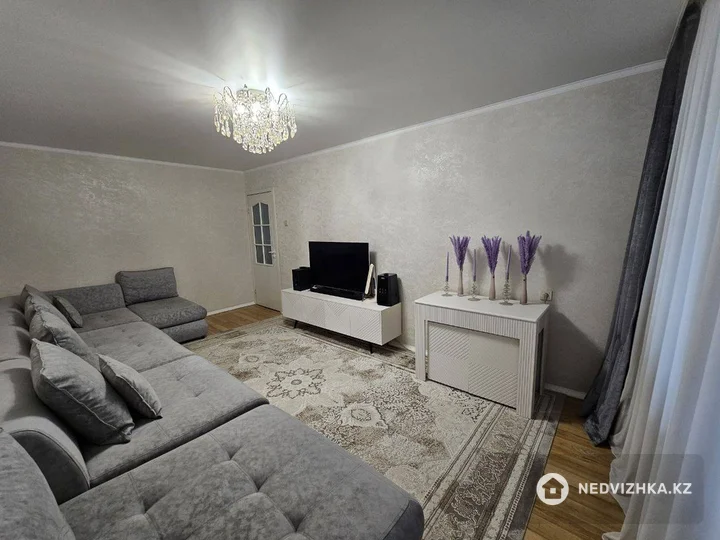 4-комнатная квартира, этаж 3 из 5, 74 м², фотография 5