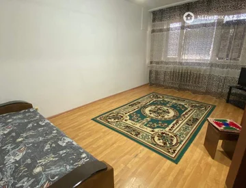 1-комнатная квартира, этаж 5 из 5, 38 м², миниатюра 2