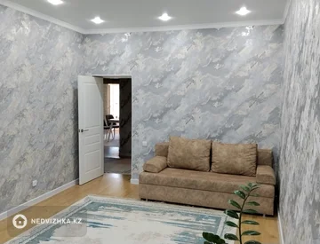 2-комнатная квартира, этаж 1 из 5, 73 м², миниатюра 1
