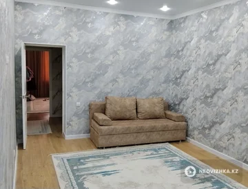 2-комнатная квартира, этаж 1 из 5, 73 м², миниатюра 2
