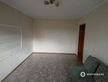 2-комнатная квартира, этаж 1 из 10, 53 м², миниатюра 11