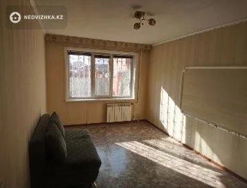 2-комнатная квартира, этаж 1 из 10, 53 м², миниатюра 10