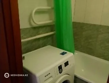 2-комнатная квартира, этаж 1 из 10, 53 м², миниатюра 5