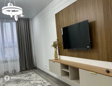 2-комнатная квартира, этаж 7 из 9, 56 м², На длительный срок, миниатюра 2