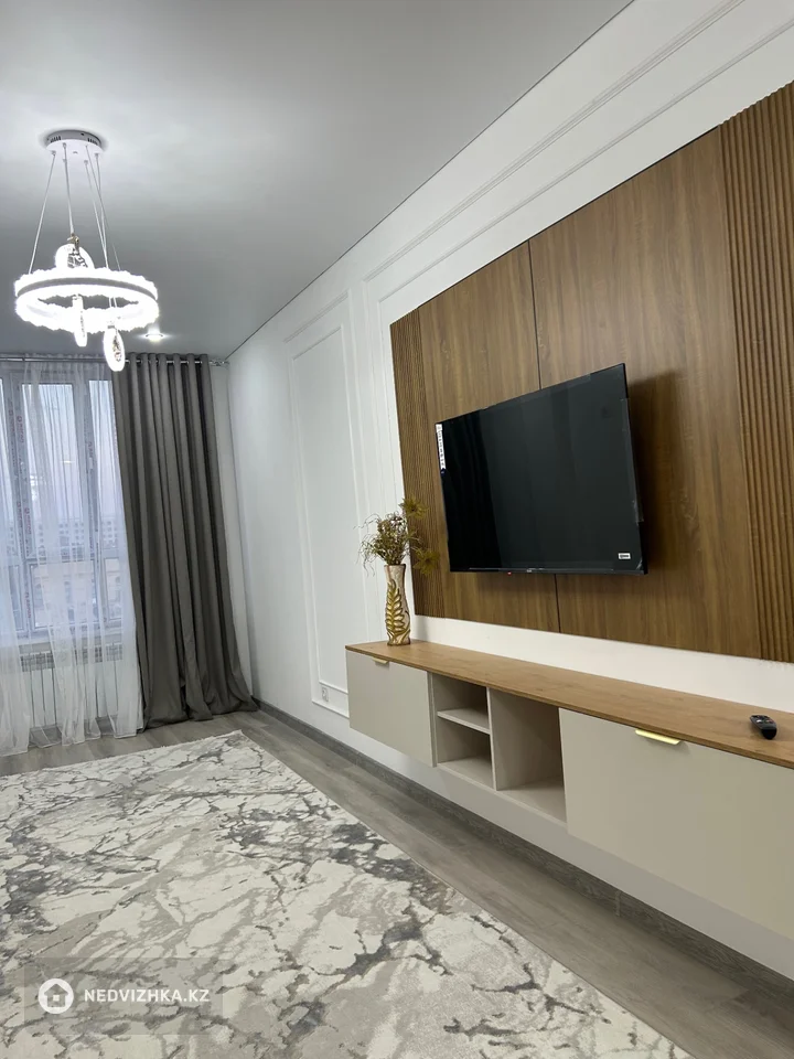 2-комнатная квартира, этаж 7 из 9, 56 м², На длительный срок, фотография 2