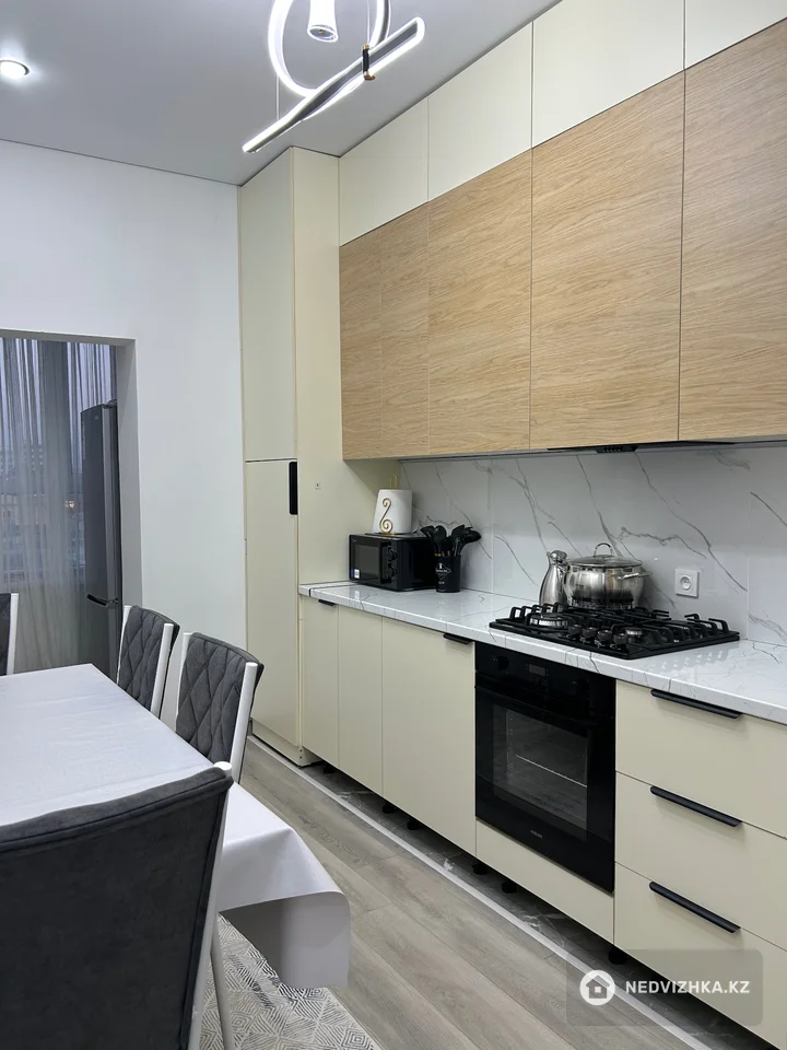2-комнатная квартира, этаж 7 из 9, 56 м², На длительный срок, фотография 4