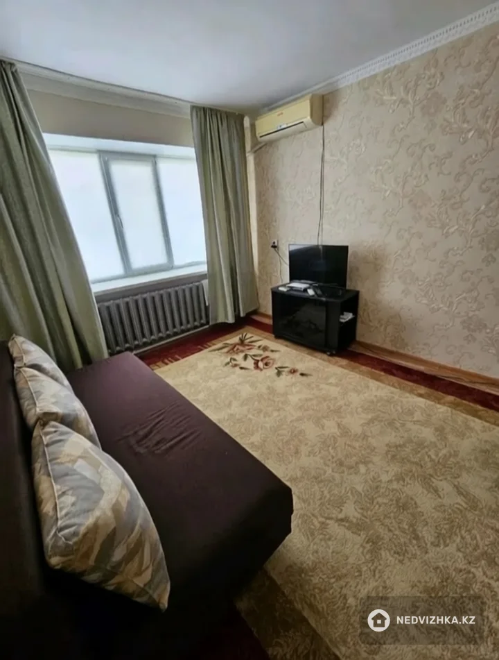 2-комнатная квартира, этаж 1 из 5, 42 м²