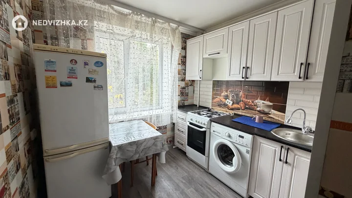 1-комнатная квартира, этаж 2 из 5, 32 м²