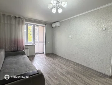1-комнатная квартира, этаж 2 из 5, 32 м², миниатюра 2