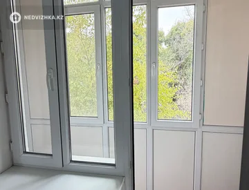 1-комнатная квартира, этаж 2 из 5, 32 м², миниатюра 5