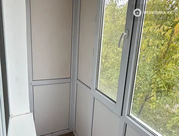 1-комнатная квартира, этаж 2 из 5, 32 м², миниатюра 6