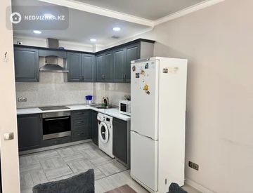 1-комнатная квартира, этаж 1 из 5, 44 м², На длительный срок, миниатюра 2