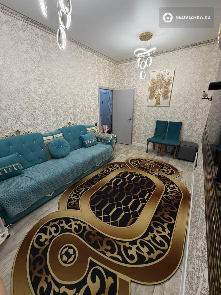 1-комнатная квартира, этаж 9 из 10, 40 м², фотография 3
