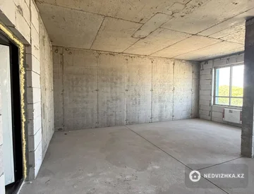 2-комнатная квартира, этаж 6 из 9, 43 м², миниатюра 1