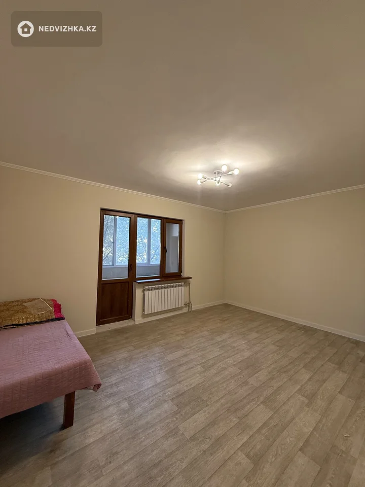 2-комнатная квартира, этаж 4 из 9, 70 м², фотография 2