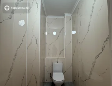2-комнатная квартира, этаж 4 из 9, 70 м², миниатюра 4